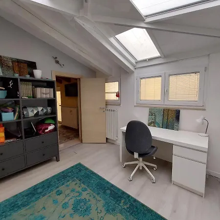 Casa Foscolo 48 Trieste